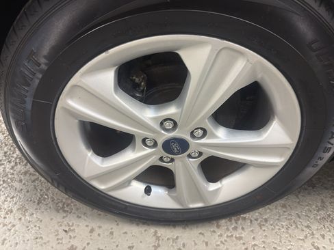 Used 2015 Ford Escape SE AWD/4WD image 34