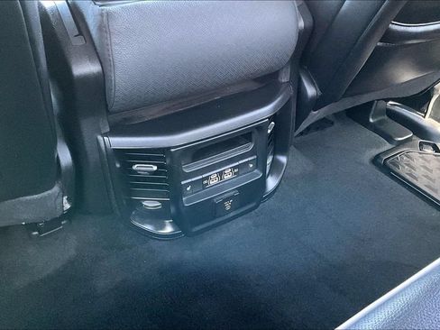 Used 2025 RAM 1500 Laramie AWD/4WD image 11