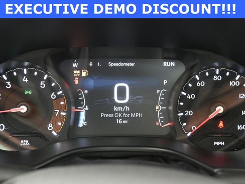 New 2025 Jeep Compass Latitude w/ Sun & Sound Group image 28