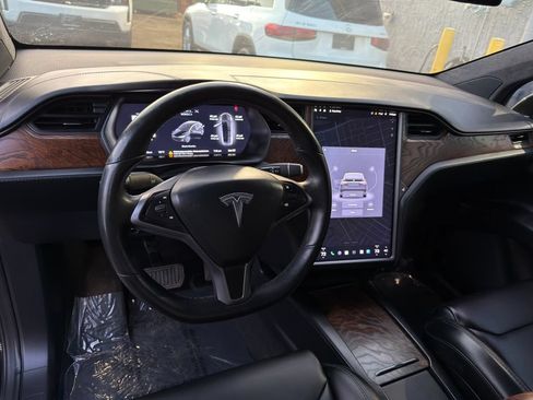 Used 2018 Tesla Model X 100D AWD/4WD image 21