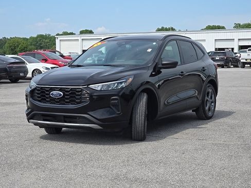 Used 2025 Ford Escape ST-Line image 3