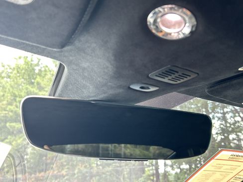 Used 2023 Aston Martin V8 Vantage Coupe RWD image 14