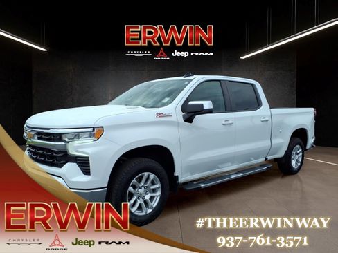 Used 2022 Chevrolet Silverado 1500 LT AWD/4WD image 3