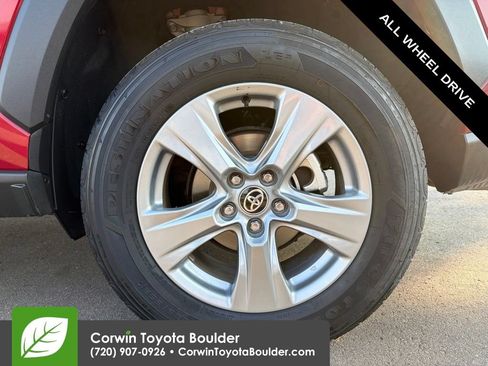 Used 2025 Toyota RAV4 XLE AWD/4WD image 34