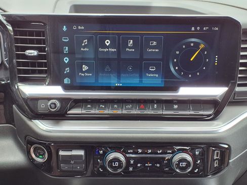 Certified 2023 Chevrolet Silverado 1500 High Country w/ Technology Package AWD/4WD image 10