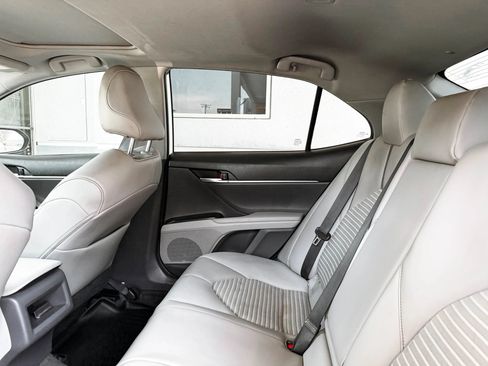 Used 2021 Toyota Camry SE w/ Audio Upgrade Package FWD image 28