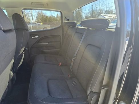 Used 2015 GMC Canyon SLE image 12