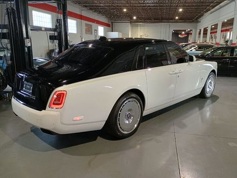 Used 2019 Rolls-Royce Phantom Sedan image 4
