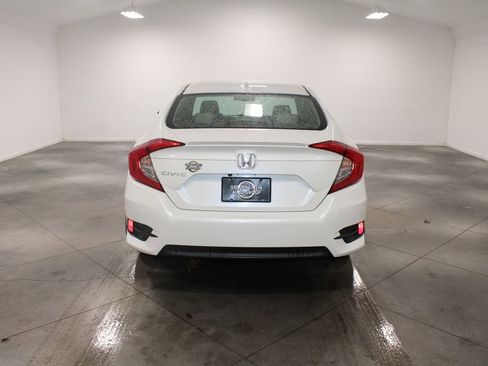 Used 2017 Honda Civic EX-L image 8