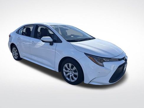 Used 2023 Toyota Corolla LE image 9