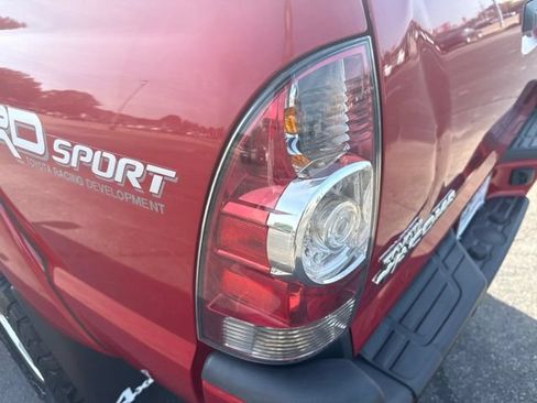 Used 2015 Toyota Tacoma 4x4 Double Cab w/ TRD Sport Package image 10