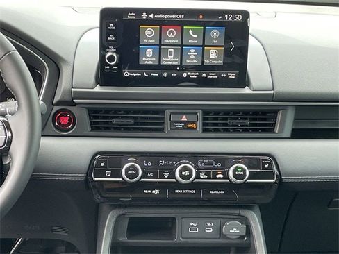 New 2025 Honda Pilot Touring image 16