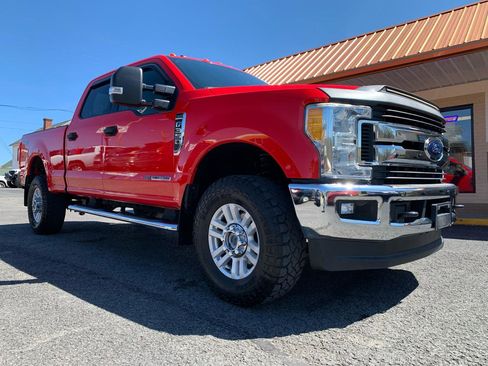 Used 2017 Ford F350 XLT w/ XLT Value Package image 7