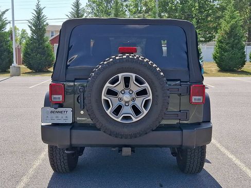 Used 2012 Jeep Wrangler Sport AWD/4WD image 5