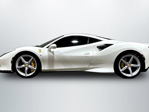 Used 2021 Ferrari F8 Tributo RWD image 8