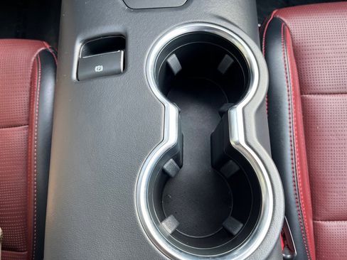 Used 2024 Ford Mustang GT Premium image 17