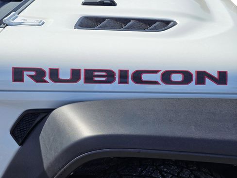 Used 2023 Jeep Wrangler Unlimited Rubicon image 8