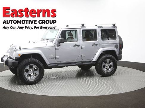 Used 2017 Jeep Wrangler Unlimited Sahara w/ Max Tow Package AWD/4WD image 60