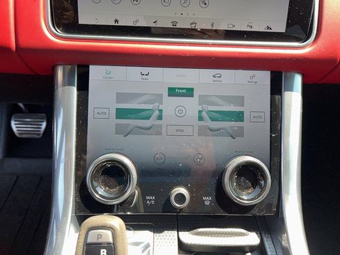 Used 2022 Land Rover Range Rover Sport HST image 19