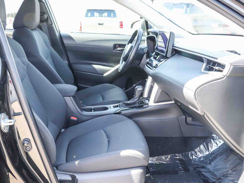 Certified 2024 Toyota Corolla Cross LE w/ Moonroof Package AWD/4WD image 16