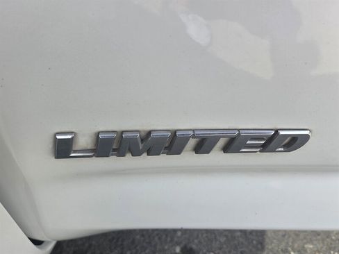 Used 2006 Toyota RAV4 Limited image 18