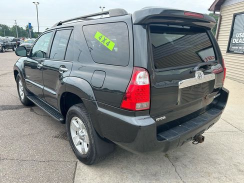 Used 2007 Toyota 4Runner SR5 AWD/4WD image 7