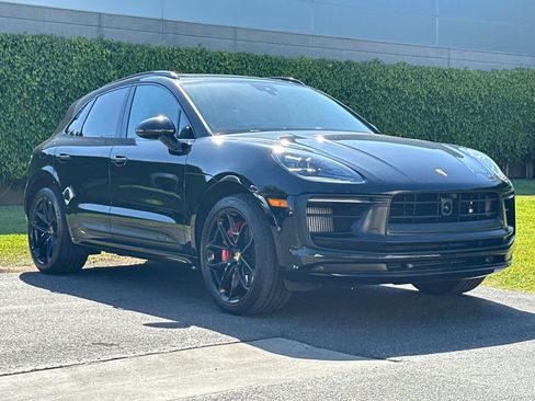 Certified 2026 Porsche Macan GTS AWD/4WD image 10