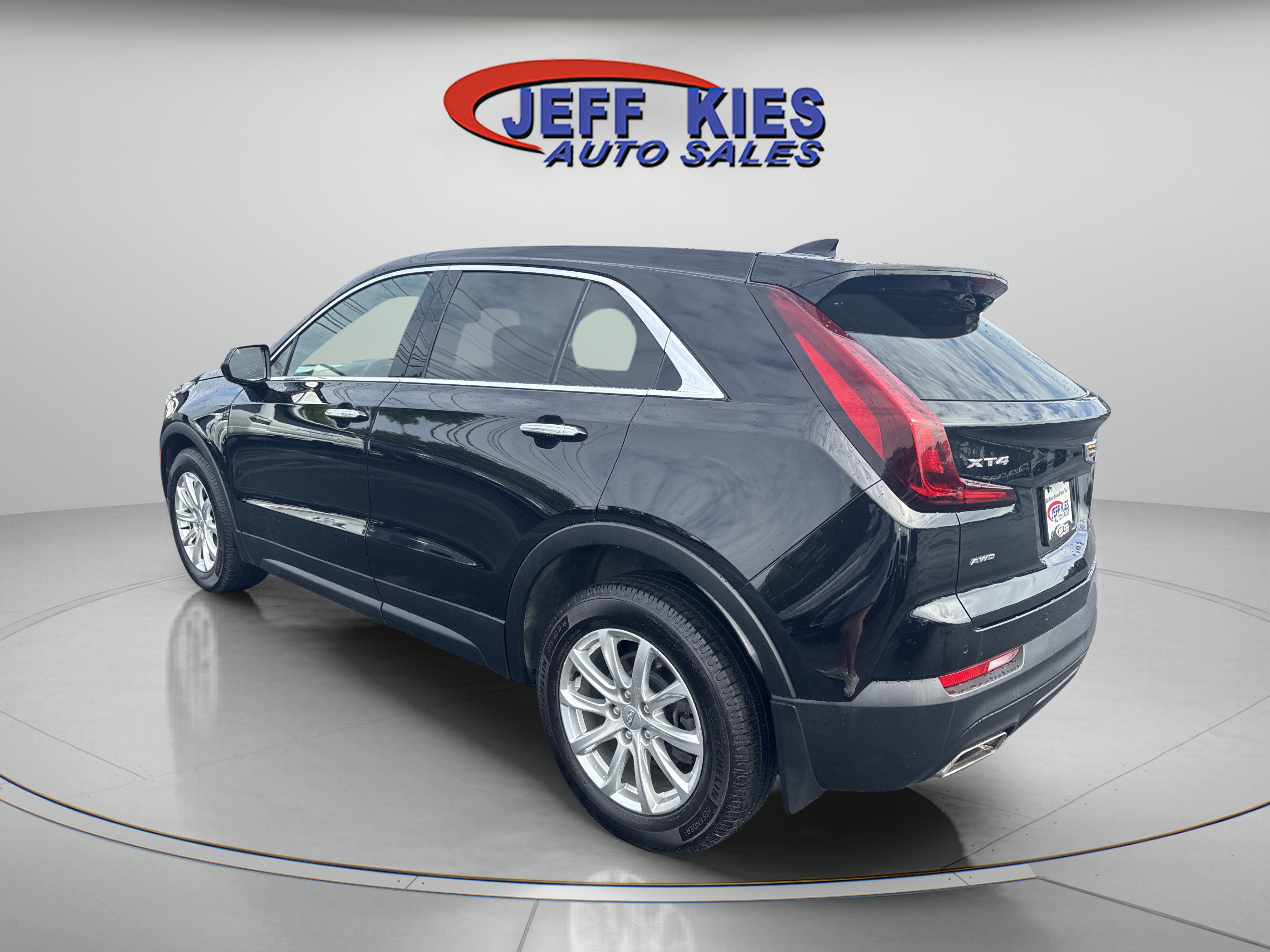Used 2022 Cadillac XT4 Luxury AWD/4WD image 7