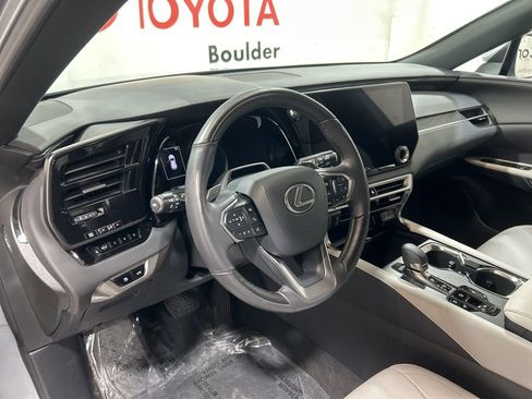 Used 2024 Lexus RX 350h w/ Convenience Package image 27