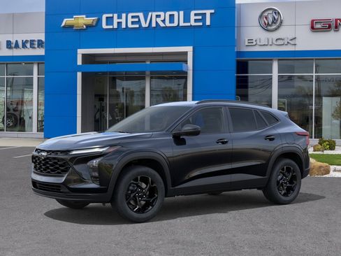 New 2026 Chevrolet Trax LT FWD image 2