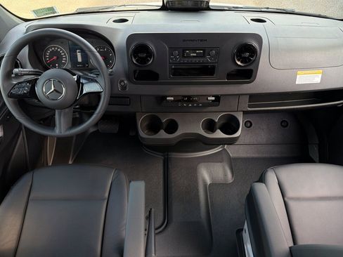 New 2025 Mercedes-Benz Sprinter 2500 image 2