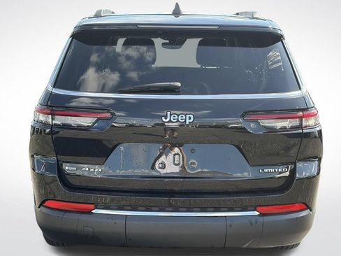 Used 2023 Jeep Grand Cherokee L Limited AWD/4WD image 8