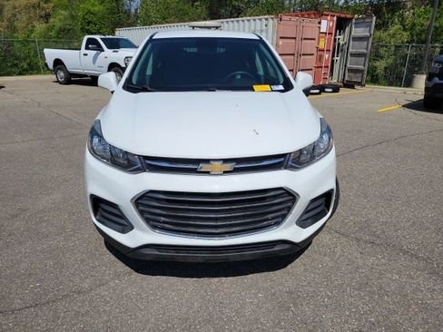 Used 2017 Chevrolet Trax LS AWD/4WD image 8
