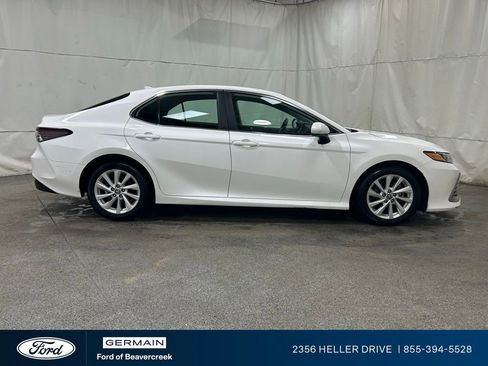 Used 2023 Toyota Camry LE image 10