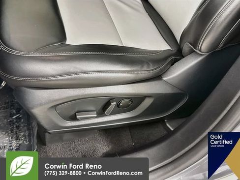 Certified 2022 Ford Explorer XLT w/ Equipment Group 202A AWD/4WD image 22