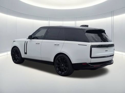 Used 2023 Land Rover Range Rover Autobiography AWD/4WD image 4