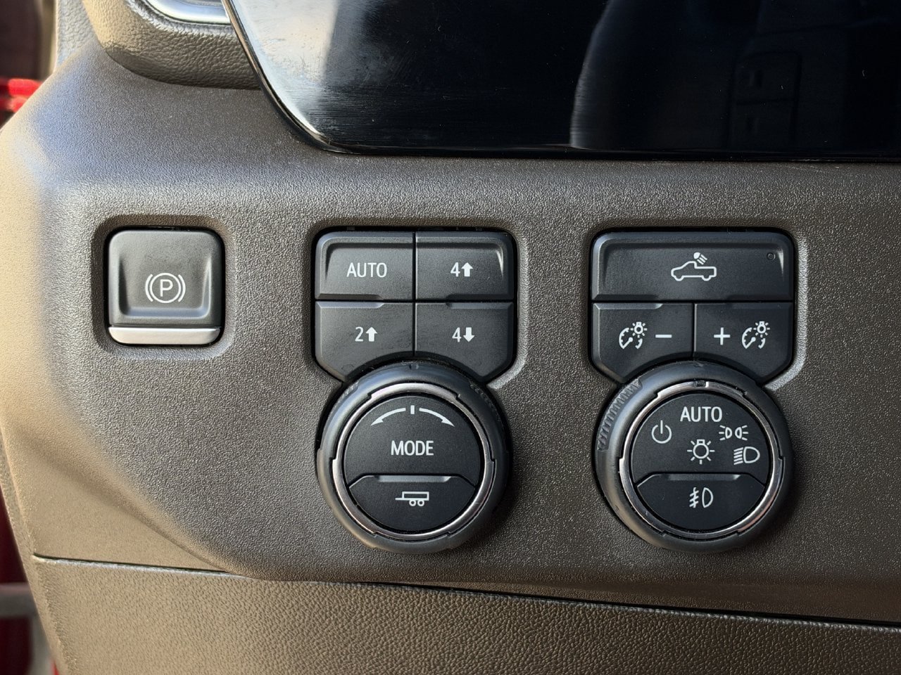Used 2023 Chevrolet Silverado 1500 RST w/ Z71 Off-Road Package AWD/4WD image 22