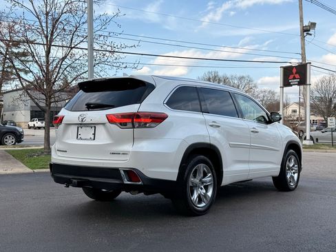 Used 2019 Toyota Highlander Limited image 4