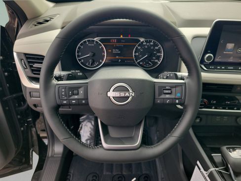 New 2026 Nissan Rogue SV image 18