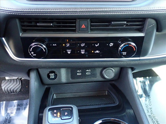 Used 2024 Nissan Rogue S AWD/4WD image 14