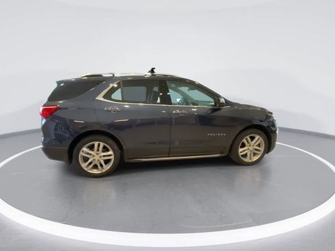 Used 2018 Chevrolet Equinox Premier image 9