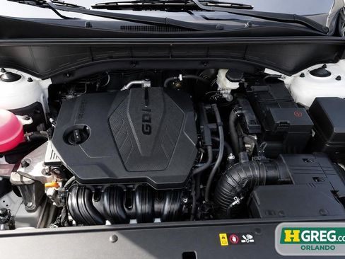 Used 2023 Kia Sorento LX FWD image 17
