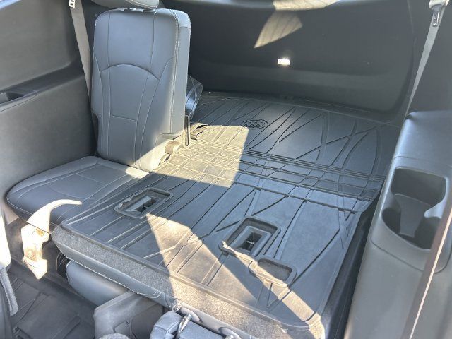 Used 2019 Buick Enclave Premium w/ Experience Buick Package FWD image 35