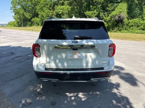 Used 2020 Ford Explorer XLT w/ Equipment Group 202A RWD image 6