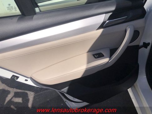 Used 2017 BMW X3 xDrive28i image 17