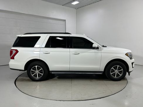 Used 2021 Ford Expedition XLT AWD/4WD image 39