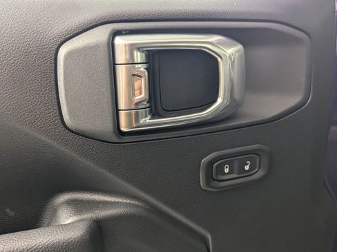 New 2026 Jeep Gladiator Sport image 16