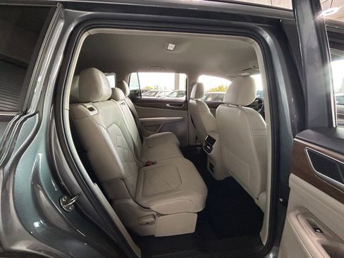 Used 2024 Volkswagen Atlas SE image 39