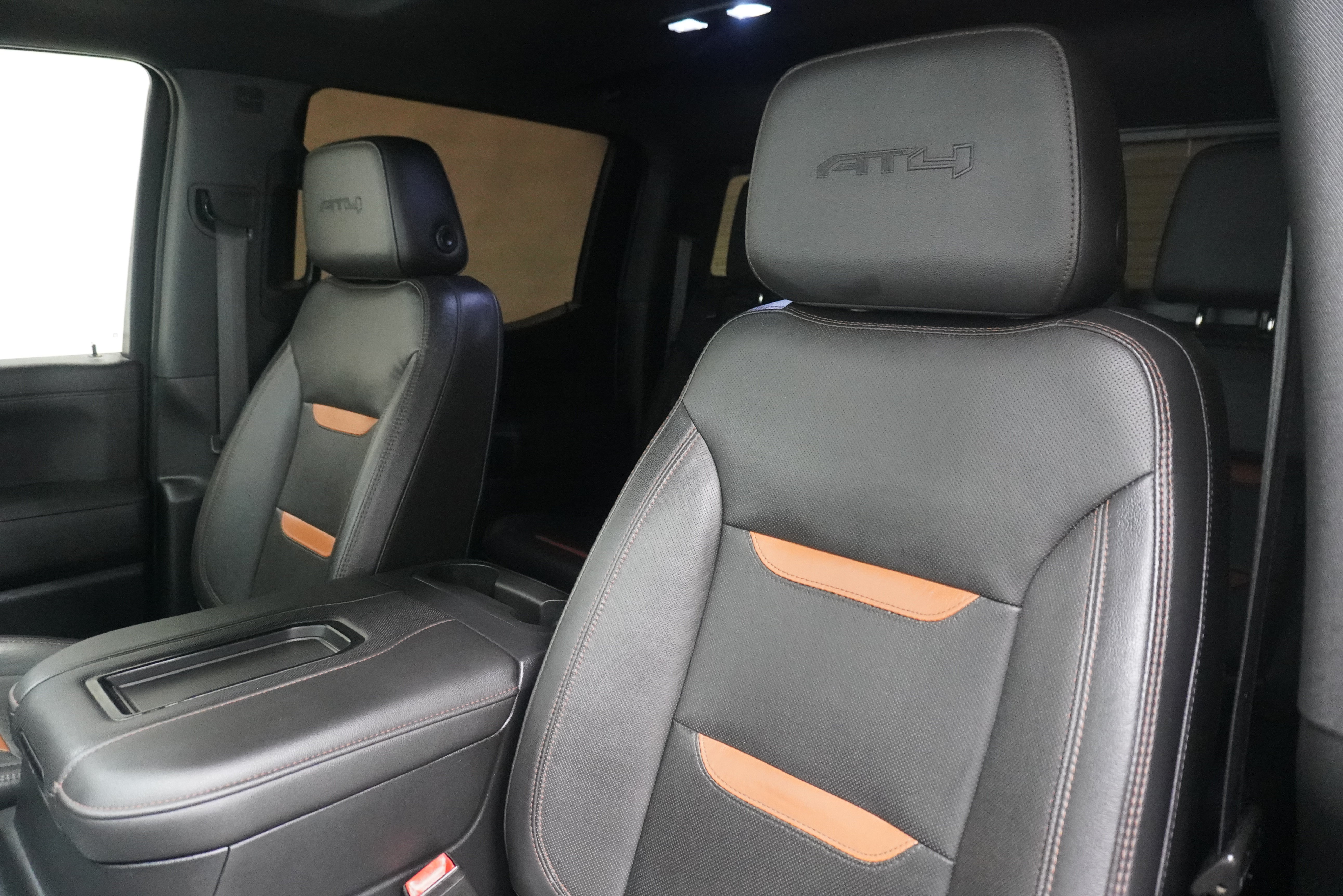 Used 2020 GMC Sierra 1500 AT4 w/ AT4 Premium Package AWD/4WD image 11