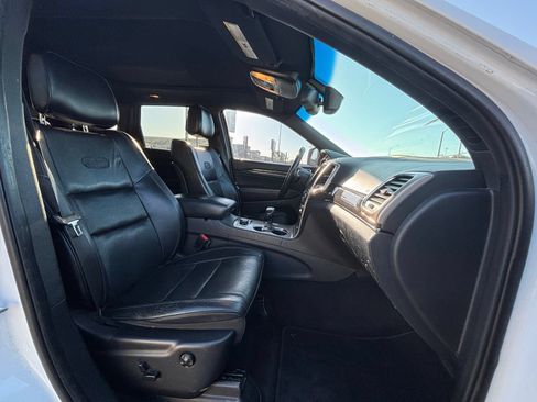 Used 2014 Jeep Grand Cherokee Overland AWD/4WD image 19